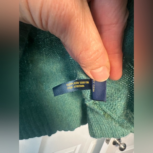 Ralph Lauren cashmere wool blend V-neck sweater - Picture 6 of 6